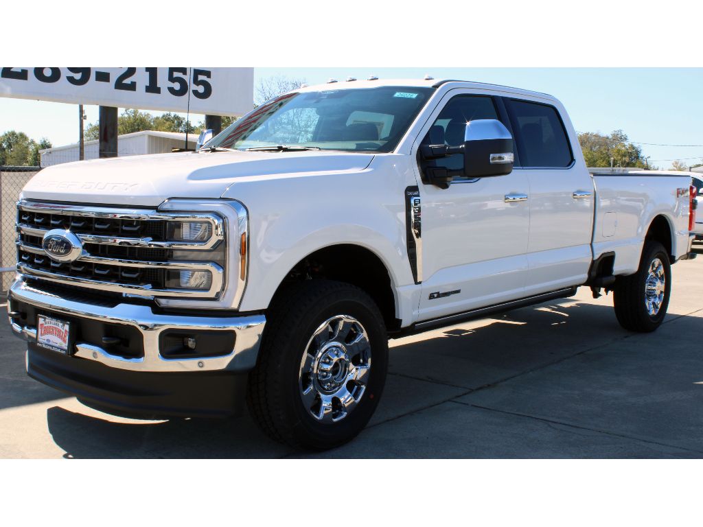 2026 Ford F-350 King Ranch photo 2