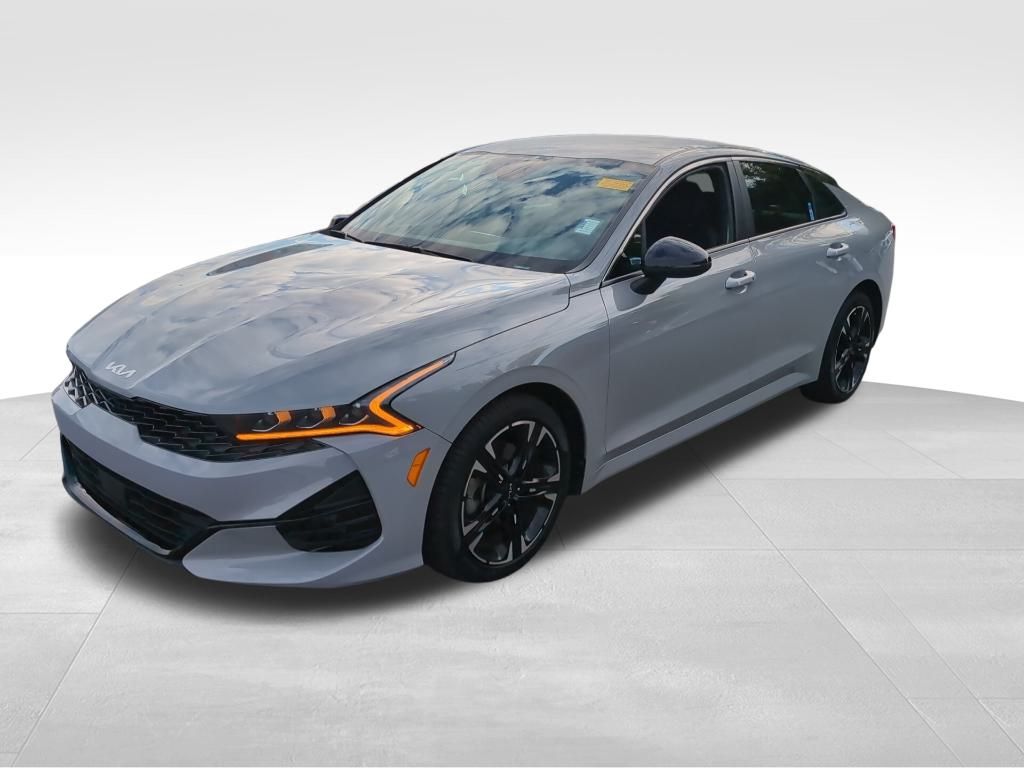 2024 Kia K5 GT-Line photo 3