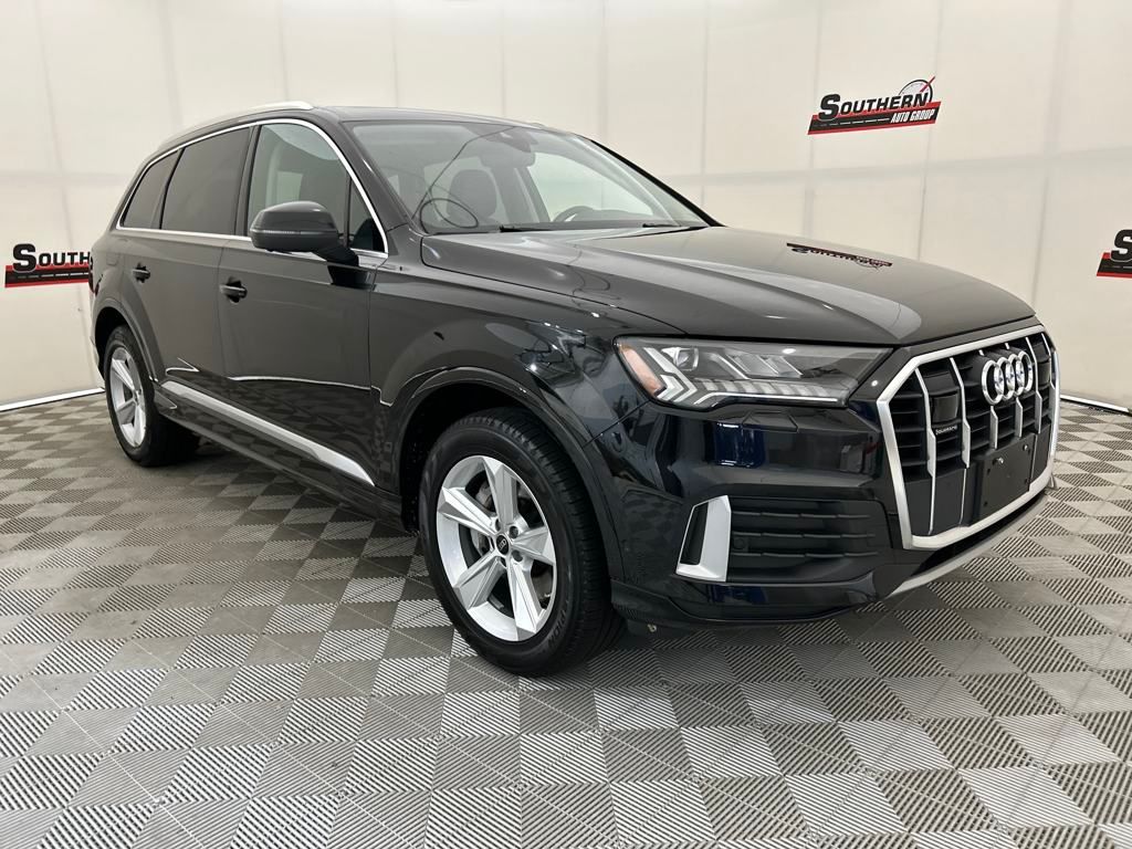 2024 Audi Q7 45 Premium Plus photo 3