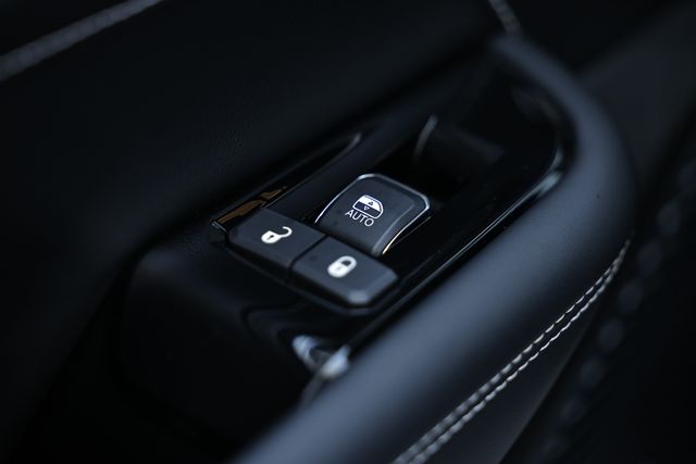2022 Jeep Grand Cherokee Overland photo 24