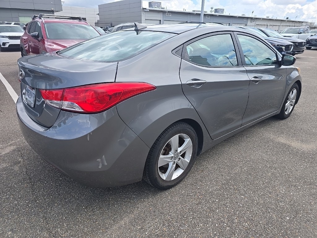 2013 Hyundai Elantra GLS photo 3
