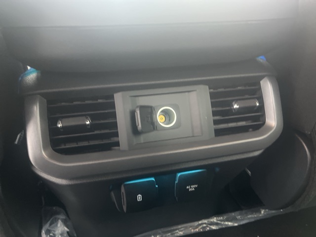 2025 Ford F-150 XLT photo 3