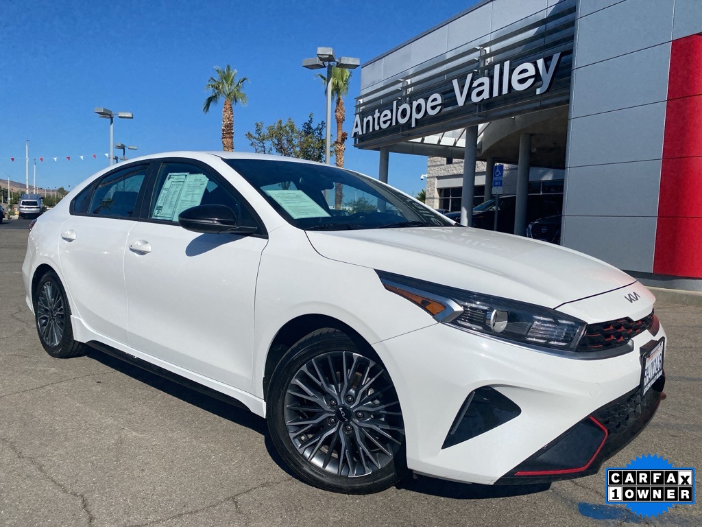 2023 Kia Forte GT-Line's photo