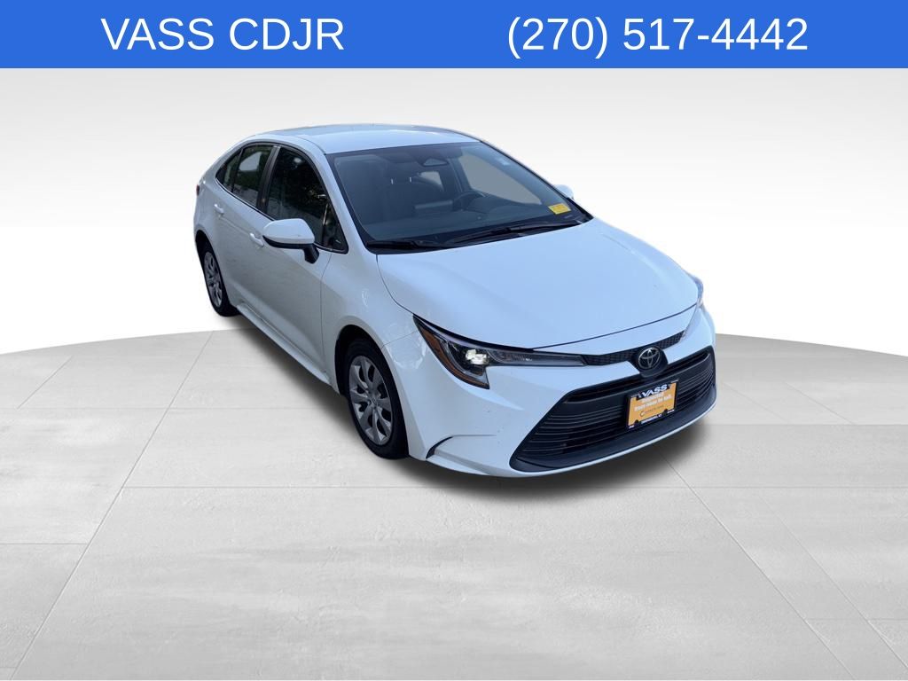 2024 Toyota Corolla LE photo 3