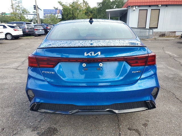 2023 Kia Forte GT-Line photo 9