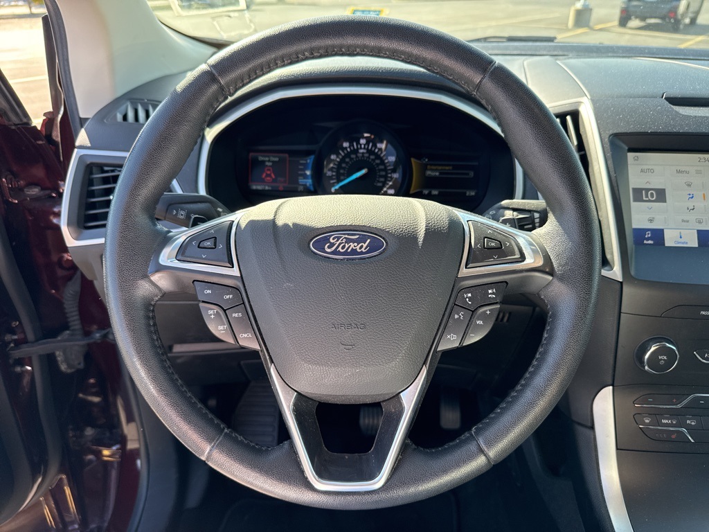 2019 Ford Edge SEL photo 6