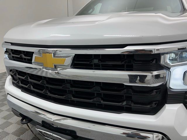 2024 Chevrolet Silverado 1500 LT photo 4