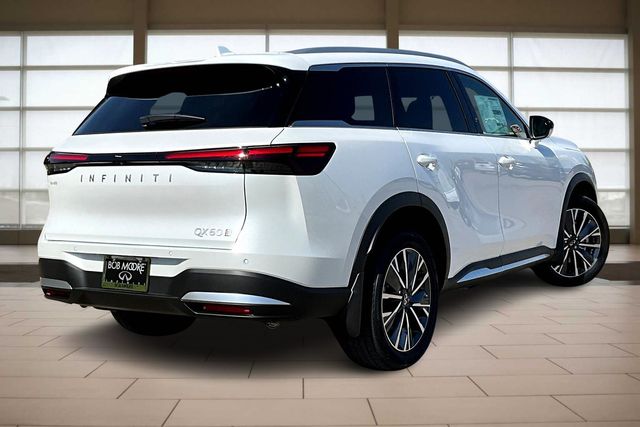 2026 Infiniti QX60 Luxe photo 2