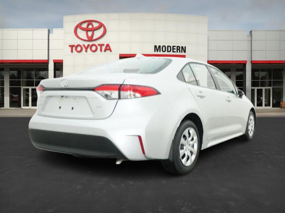 2025 Toyota Corolla LE photo 19