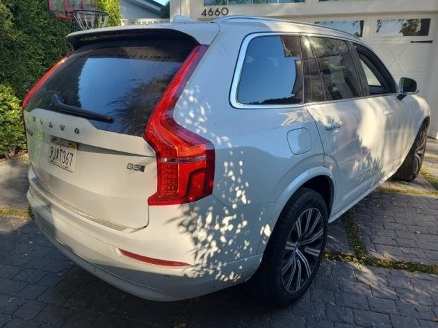 2023 Volvo XC90 B5 Core AWD photo 3