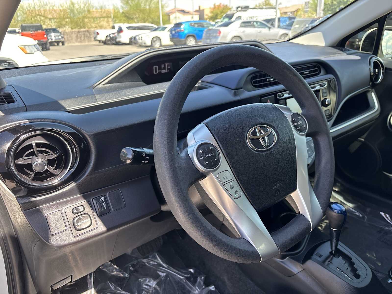 2015 Toyota Prius Four photo 2