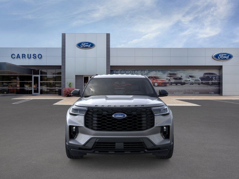 2025 Ford Explorer ST-Line photo 4