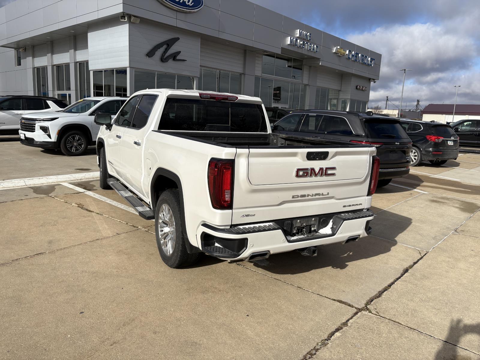 2025 Gmc Sierra 1500 Denali photo 2
