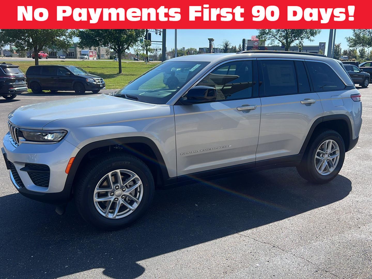 2025 Jeep Grand Cherokee Laredo's photo