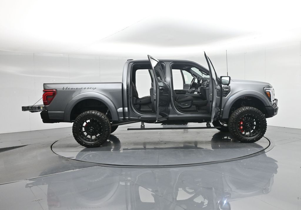 2025 Ford F-150 Lariat photo 3
