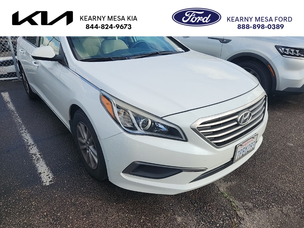 2016 Hyundai Sonata SE's photo