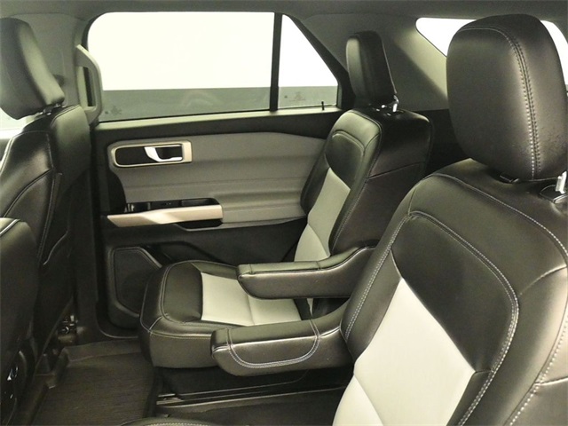 2022 Ford Explorer XLT photo 17