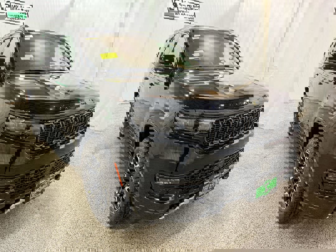 2025 Jeep Wagoneer Series II's photo