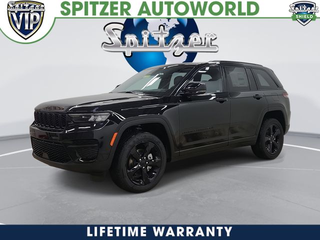 2025 Jeep Grand Cherokee Altitude's photo