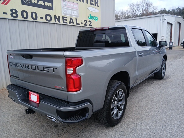 2024 Chevrolet Silverado 1500 RST photo 3