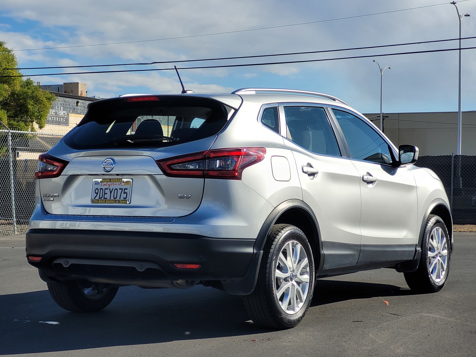 2022 Nissan Rogue Sport SV photo 4