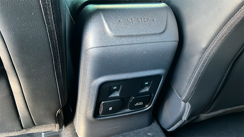 2024 Ford Bronco Outer Banks photo 4