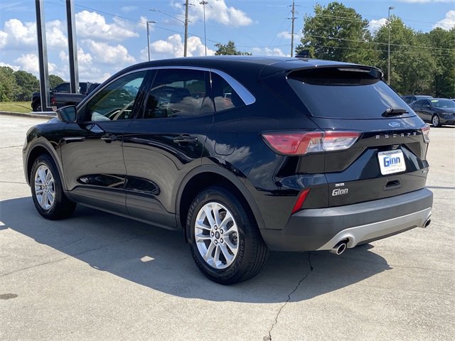 2020 Ford Escape SE photo 2