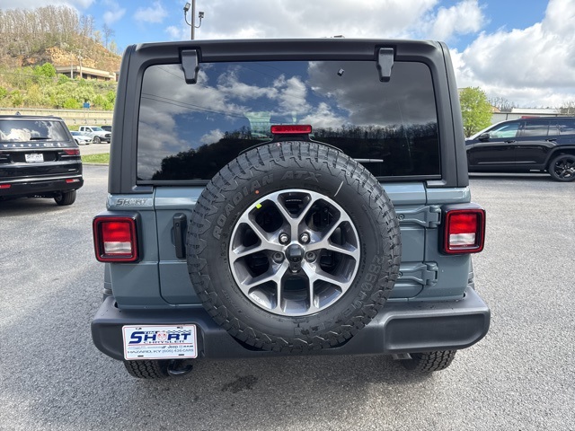 2025 Jeep Wrangler Sport S photo 4