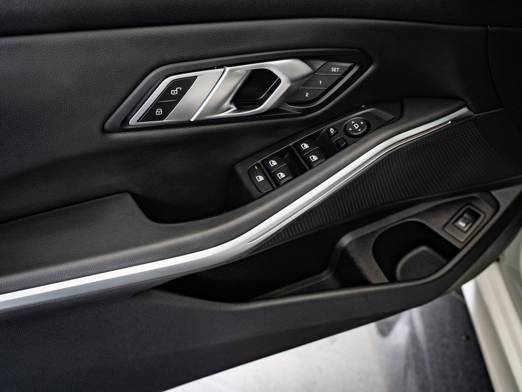2022 Bmw 330i photo 21