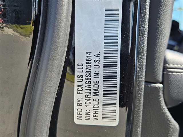 2025 Jeep Grand Cherokee Laredo Altitude photo 19