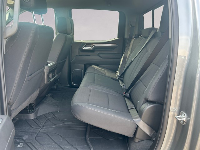 2025 Chevrolet Silverado 1500 LT photo 12