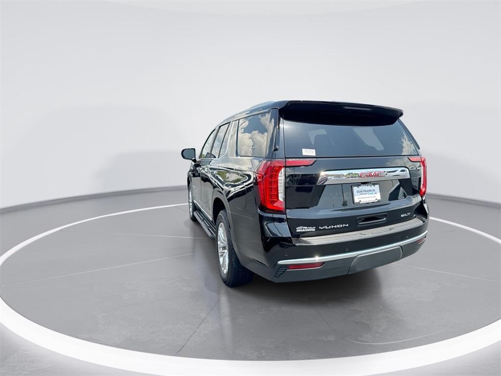2023 Gmc Yukon SLT photo 2