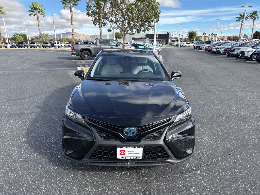 2023 Toyota Camry Hybrid SE photo 3