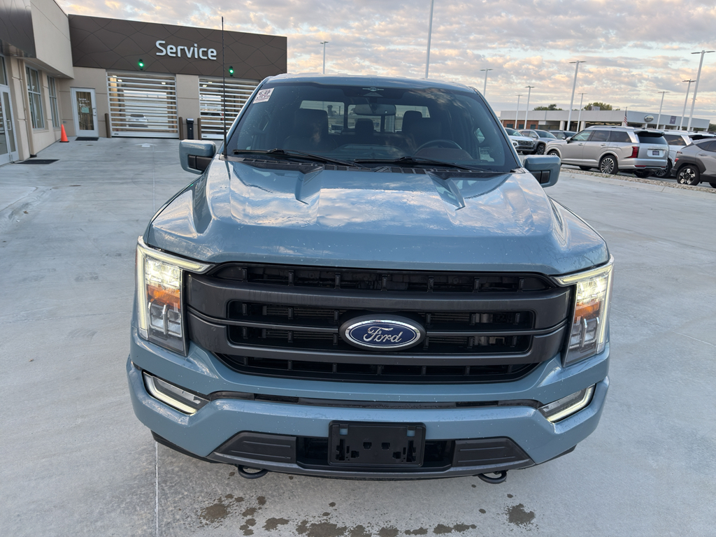 2023 Ford F-150 Lariat photo 2