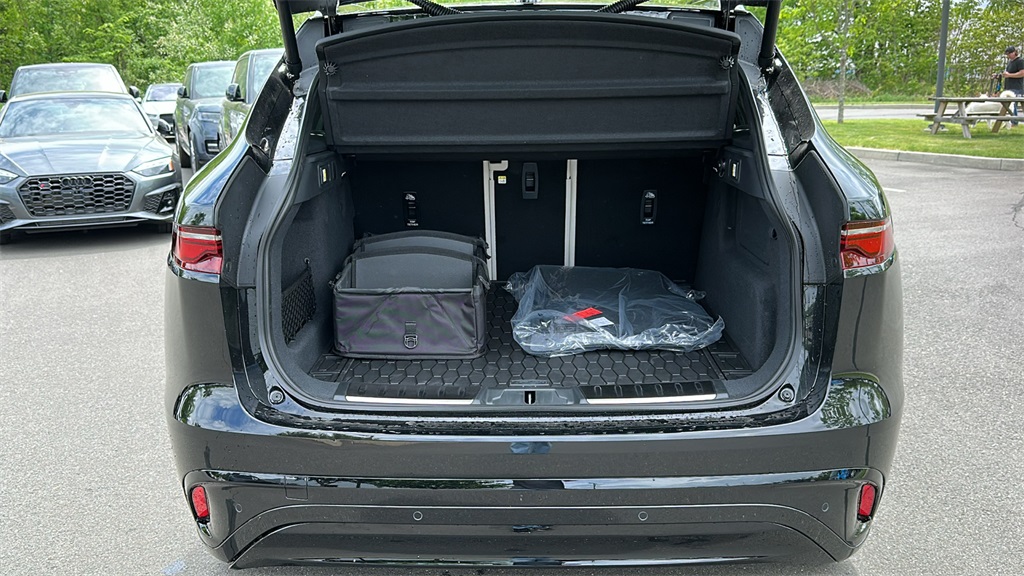 2026 Jaguar F-PACE P250 R-Dynamic S photo 27