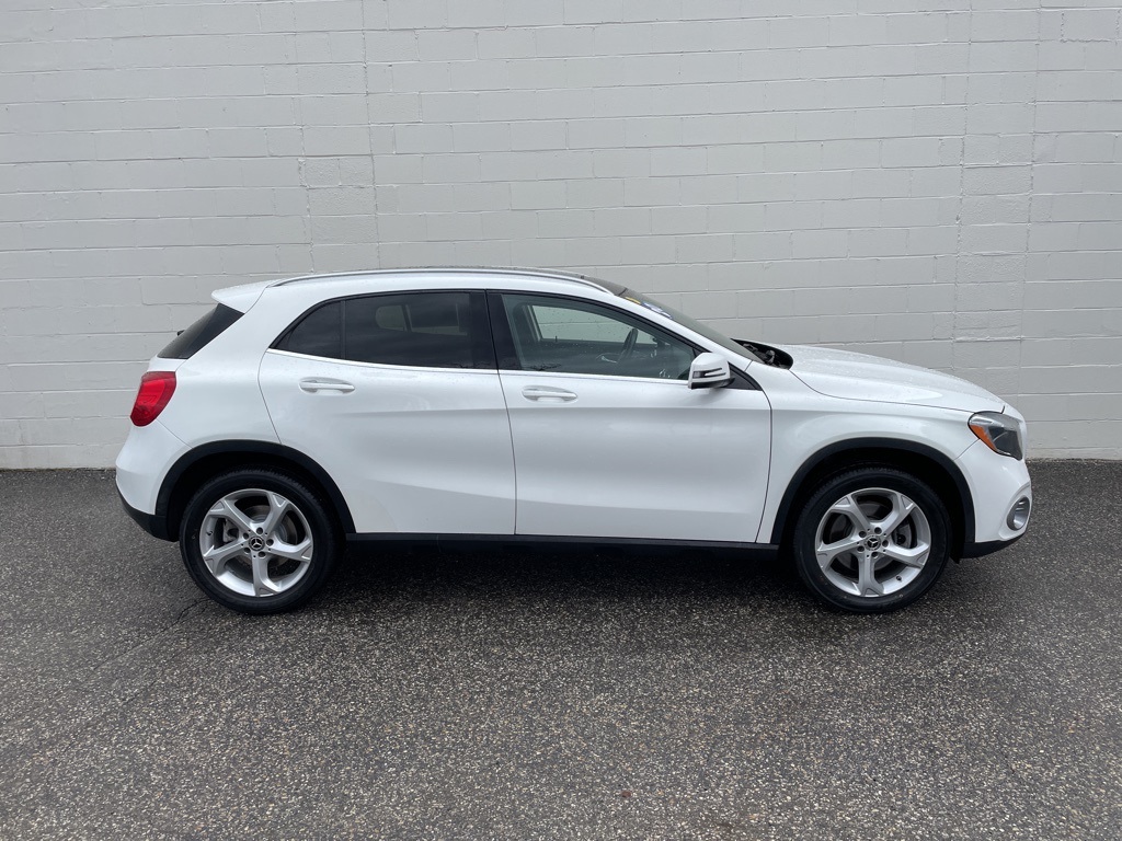 2020 Mercedes Benz GLA 250 4MATIC photo 3