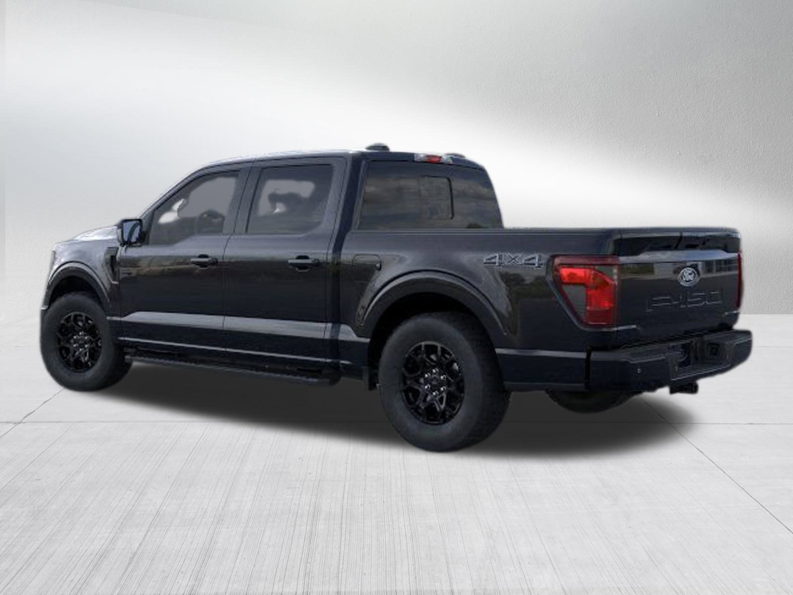 2025 Ford F-150 XLT photo 5