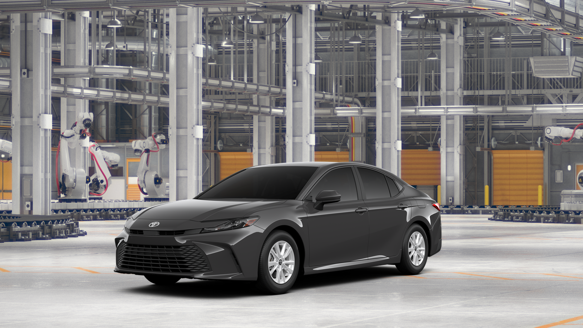2026 Toyota Camry LE's photo