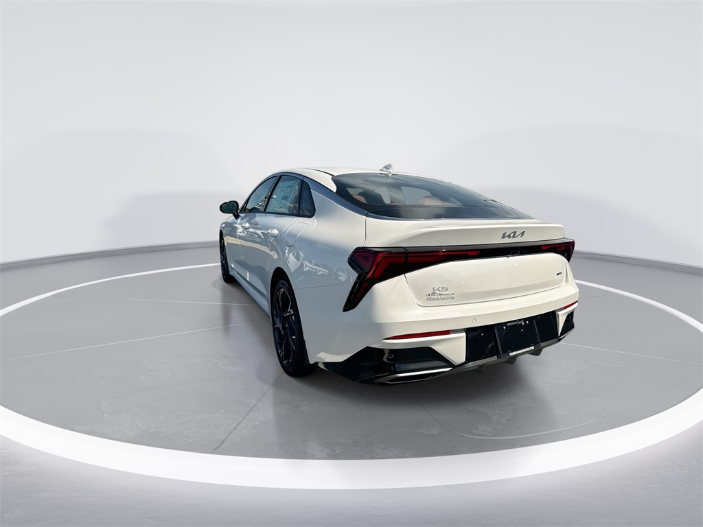 2026 Kia K5 GT-Line photo 6