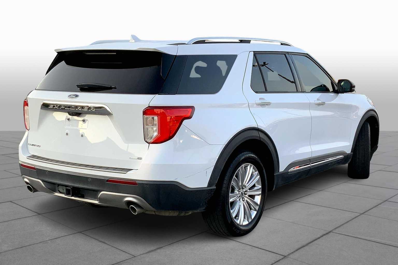 2020 Ford Explorer Limited photo 12