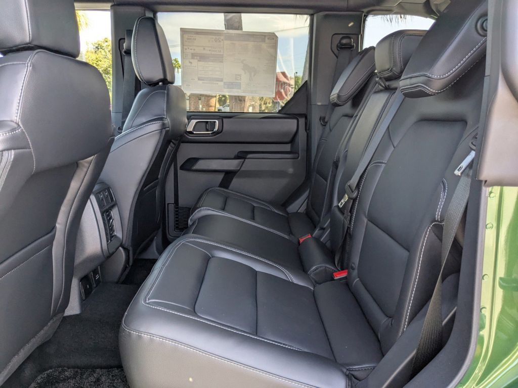 2025 Ford Bronco Outer Banks photo 14
