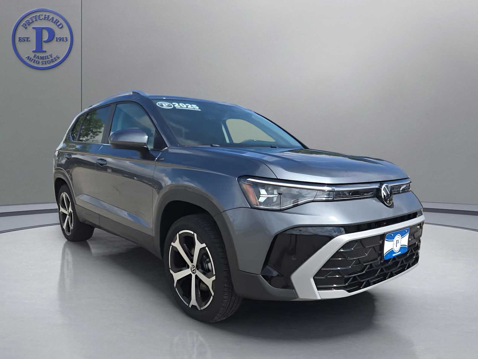 2025 Volkswagen Taos SEL's photo