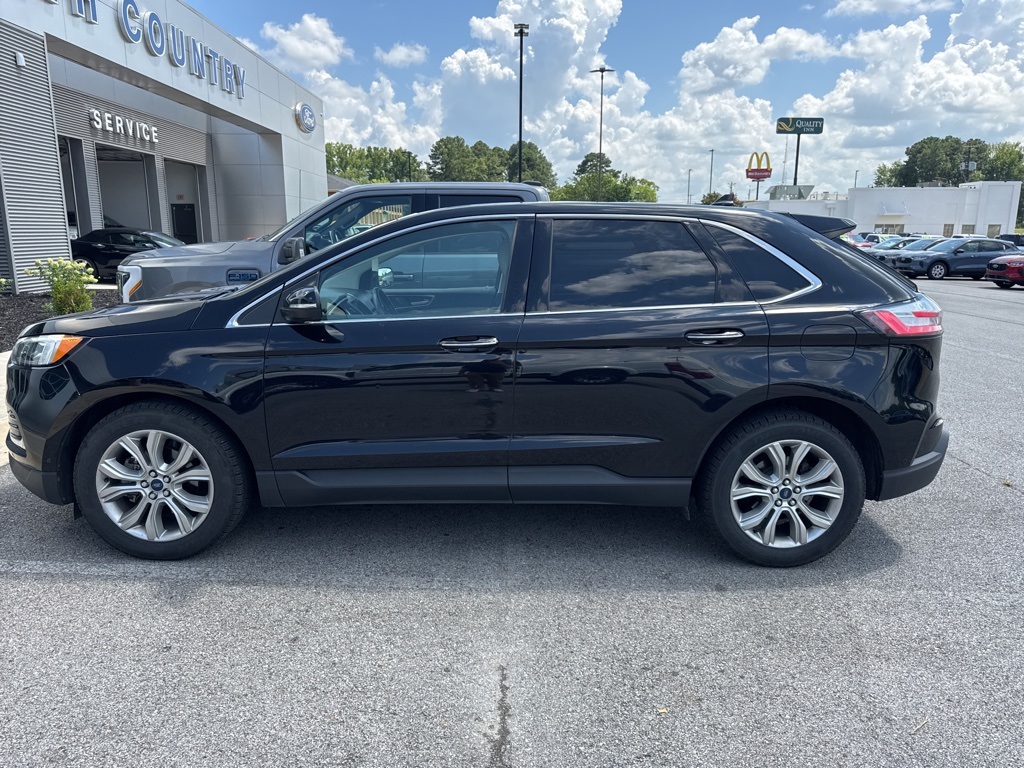 2019 Ford Edge Titanium photo 4