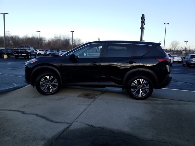 2023 Nissan Rogue SV photo 2