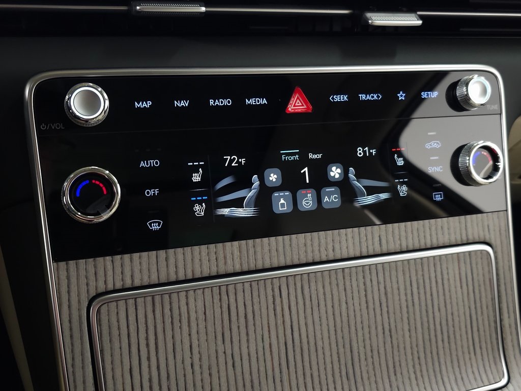 2025 Genesis GV80 2.5T Advanced AWD photo 24