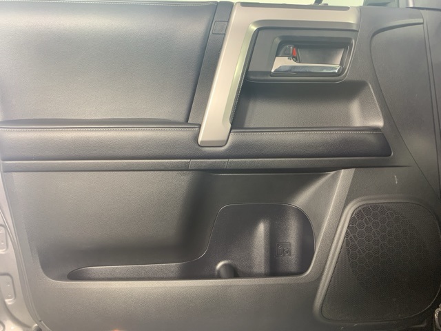 2019 Toyota 4Runner SR5 Premium photo 22