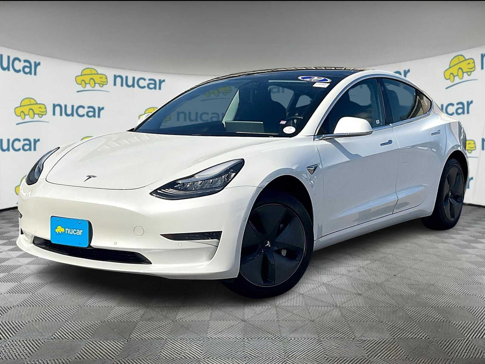 2020 Tesla Model 3 Standard Range Plus photo 3