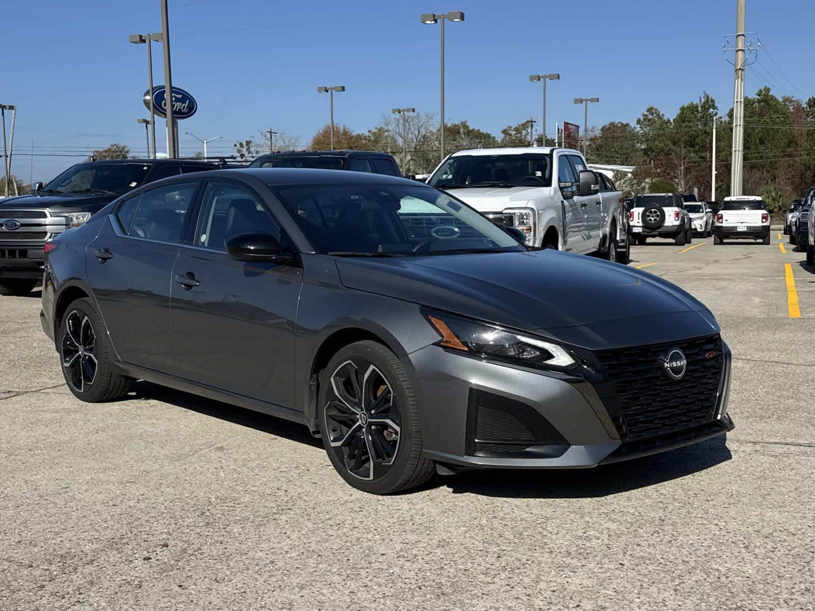 2025 Nissan Altima SR