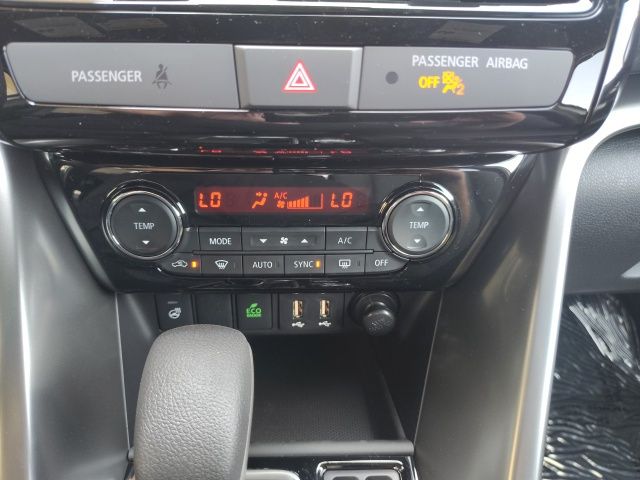 2025 Mitsubishi Eclipse Cross SEL photo 17