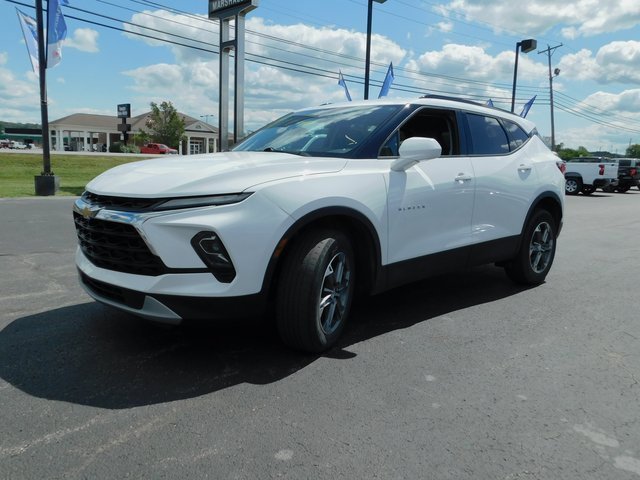 2023 Chevrolet Blazer 2LT photo 3
